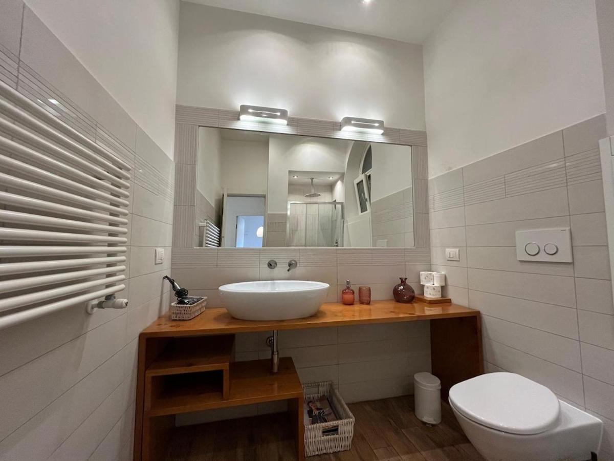 La Dolce Vita - Luxury Colosseum Boutique Apartment Rome Luaran gambar