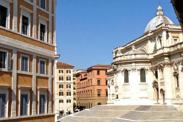 La Dolce Vita - Luxury Colosseum Boutique Apartment Rome Luaran gambar