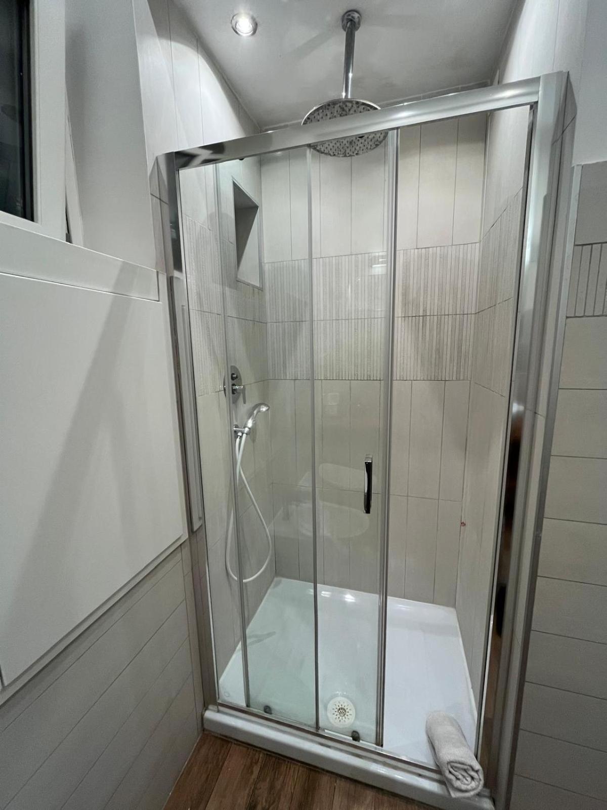 La Dolce Vita - Luxury Colosseum Boutique Apartment Rome Luaran gambar