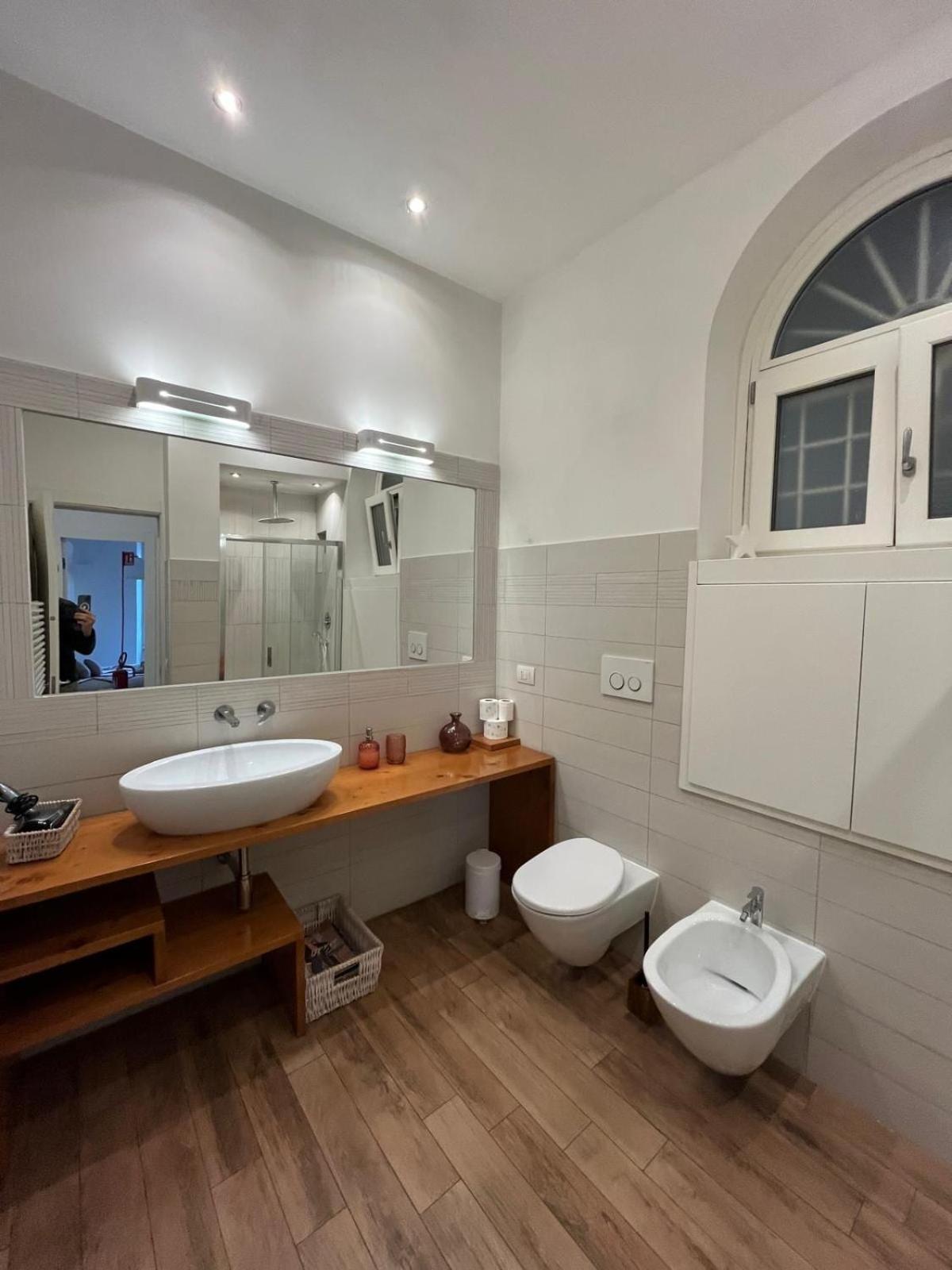 La Dolce Vita - Luxury Colosseum Boutique Apartment Rome Luaran gambar